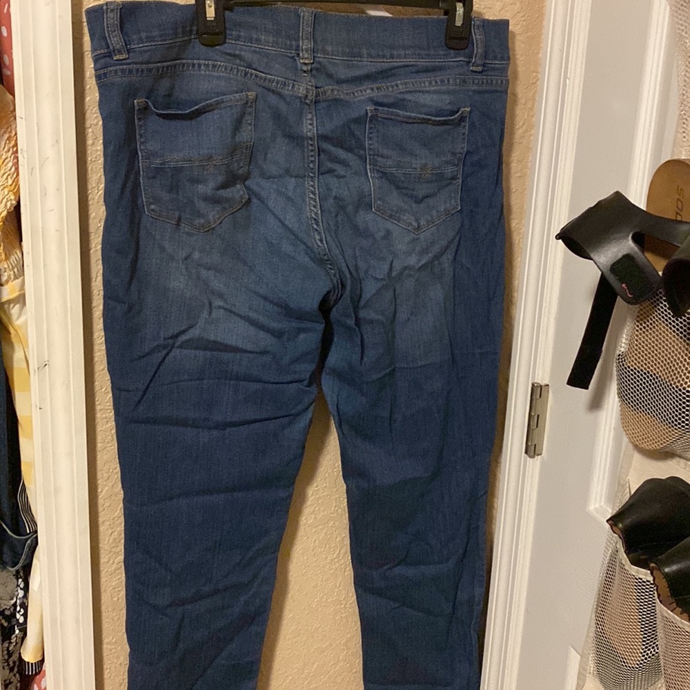 Jeans - Picture 3 of 3